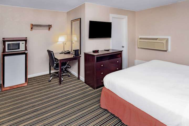 Room 18 of 20