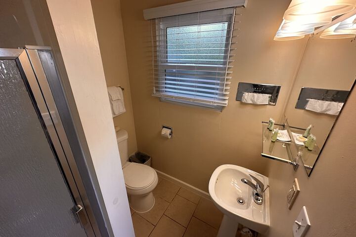 Room 90 of 181