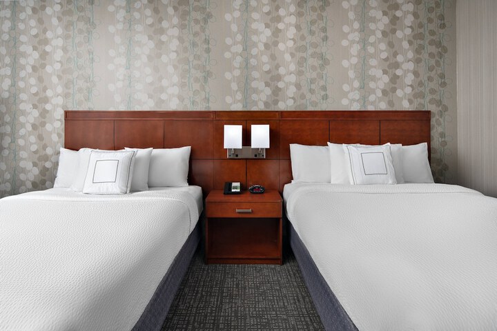 Room 17 of 41