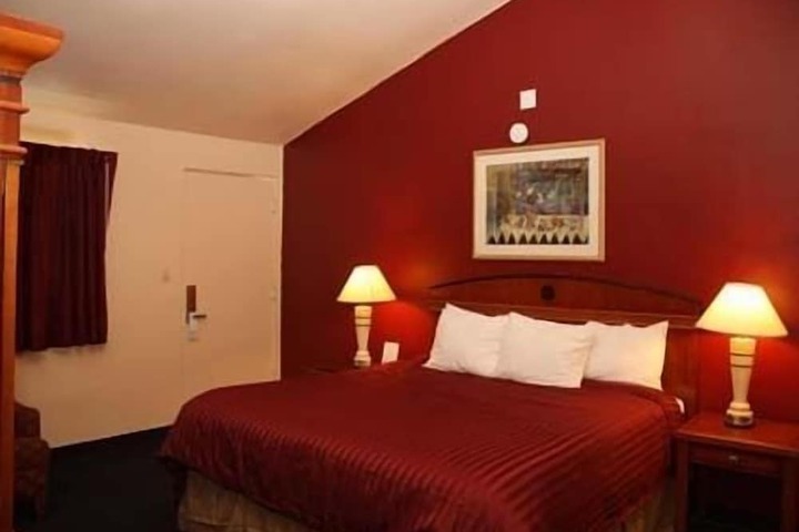 Room 18 of 35