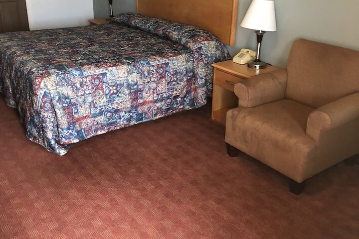 Room 17 of 30