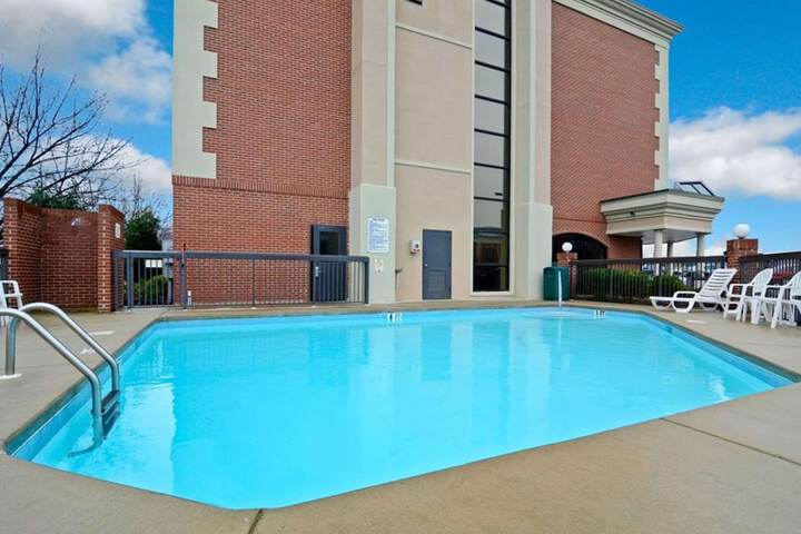 Pool 7 of 54