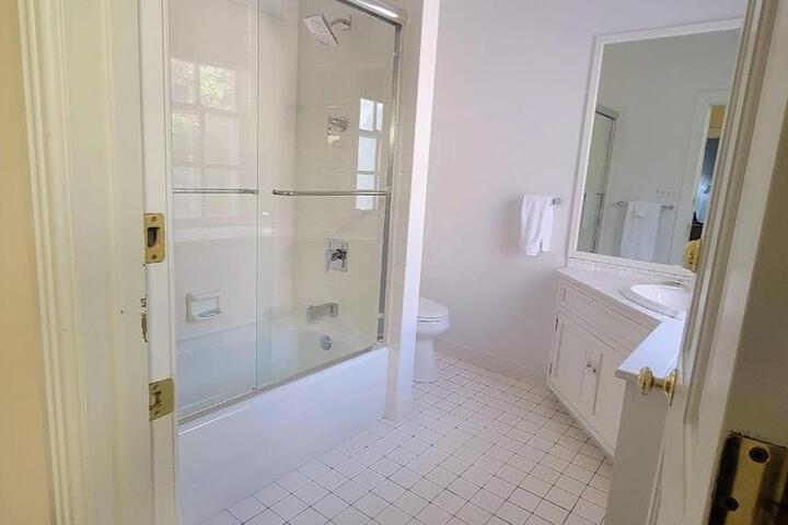 Pinetown Bridge Bnb LLC