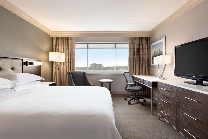 Room 47 of 62