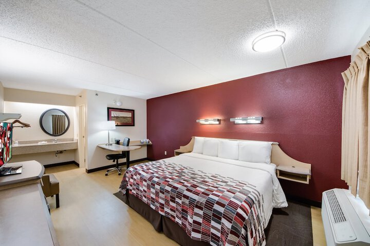 Room 16 of 35