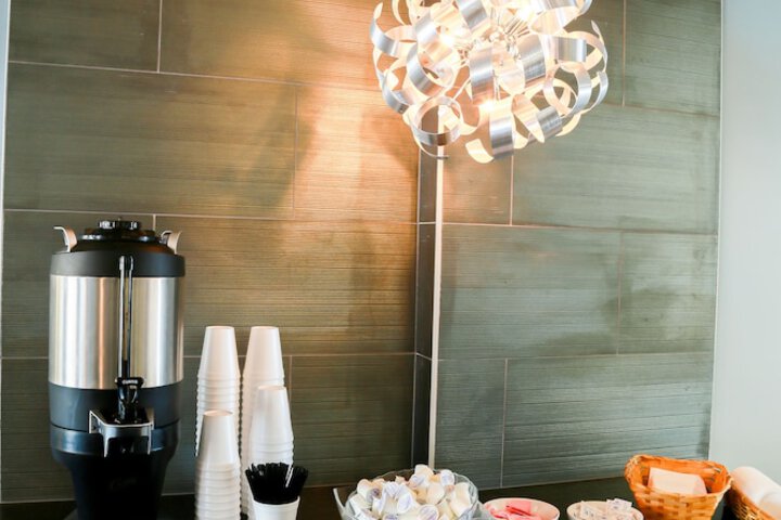 Breakfast/Coffee Service 64 of 81