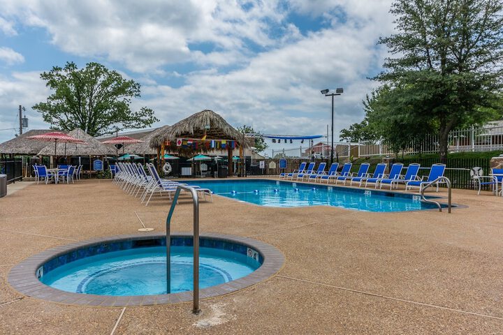 Pool 14 of 111