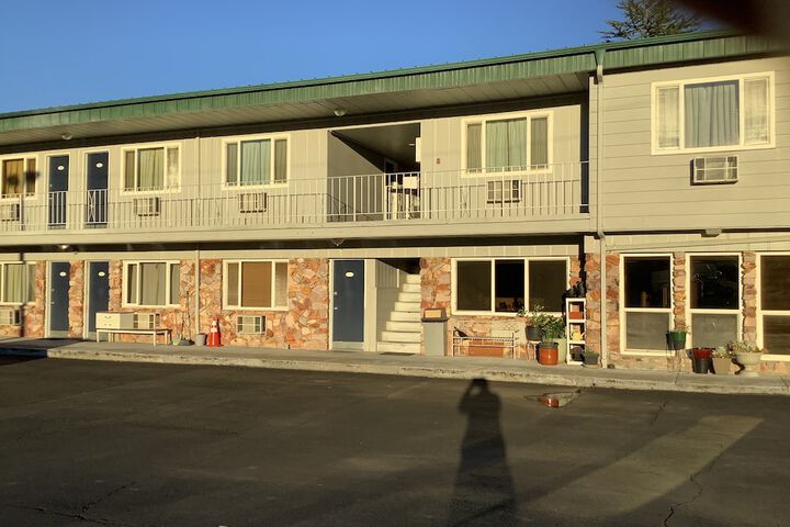 Hotel 4 of 42