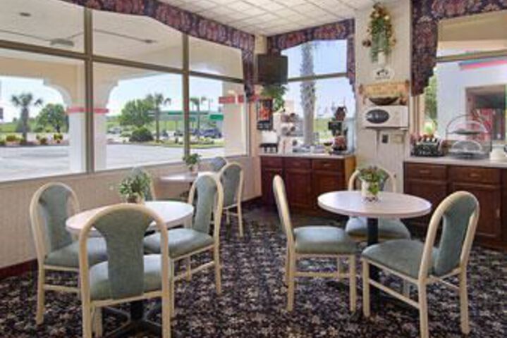 Hotel Super 8 Motel - Dillon