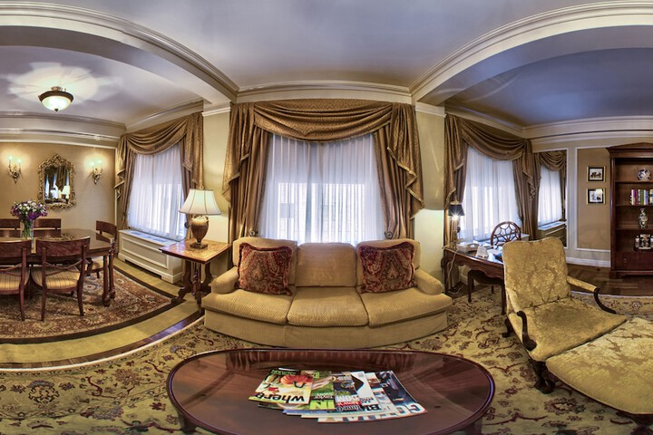 Room 33 of 79