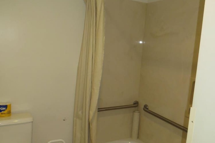 Room 13 of 39