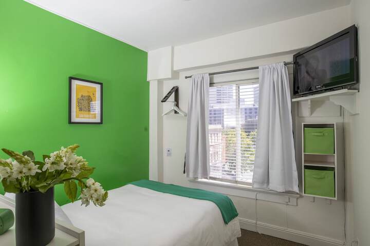 Room 70 of 120