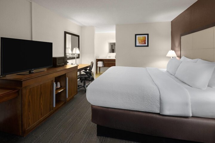 Wyndham Garden Romulus Detroit Metro Airport