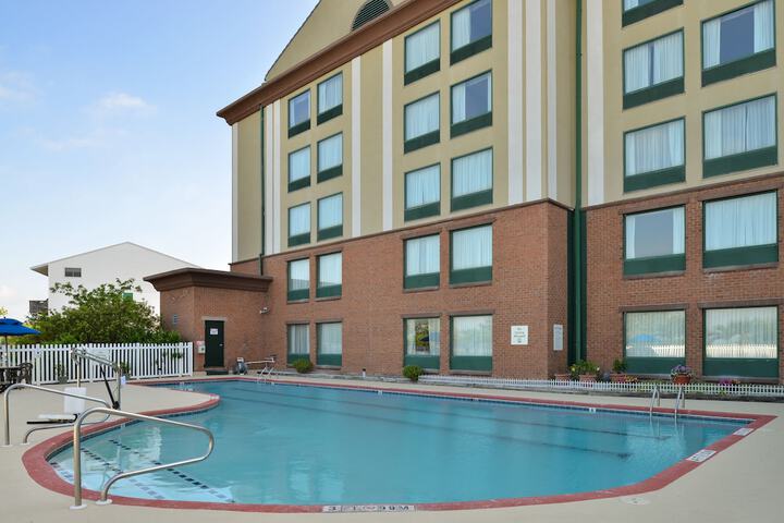 Holiday Inn Express Hotel & Suites Ocean City by IHG