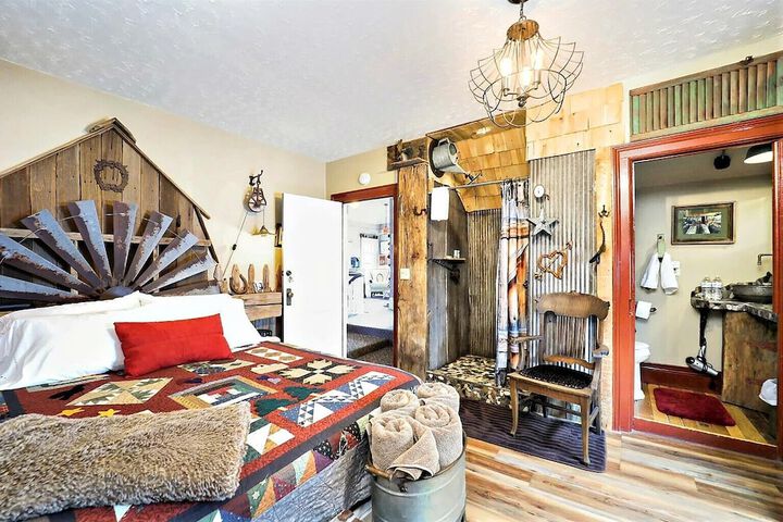 Room 20 of 54