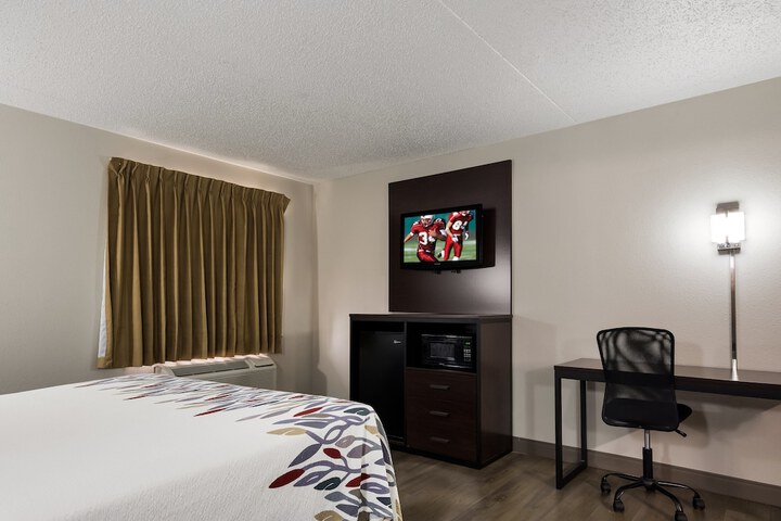 Room 25 of 37