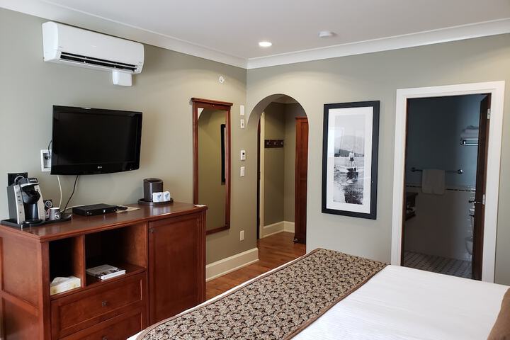 Hume Hotel & Spa