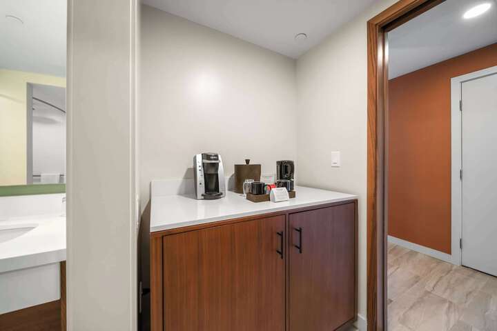 Room 45 of 188