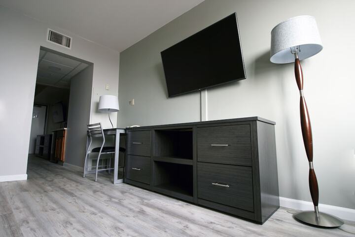 Room 34 of 51