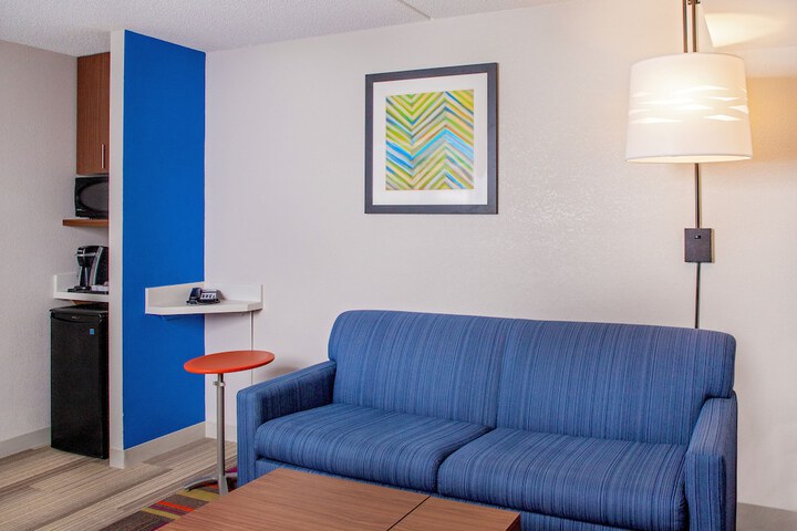 Holiday Inn Express Chesapeake - Norfolk by IHG