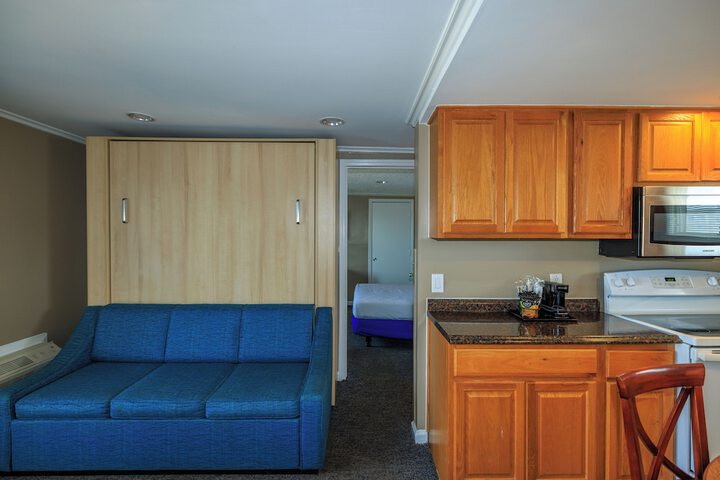 Room 26 of 90
