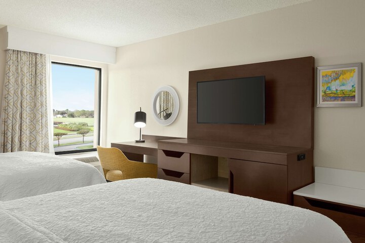 Room 28 of 38