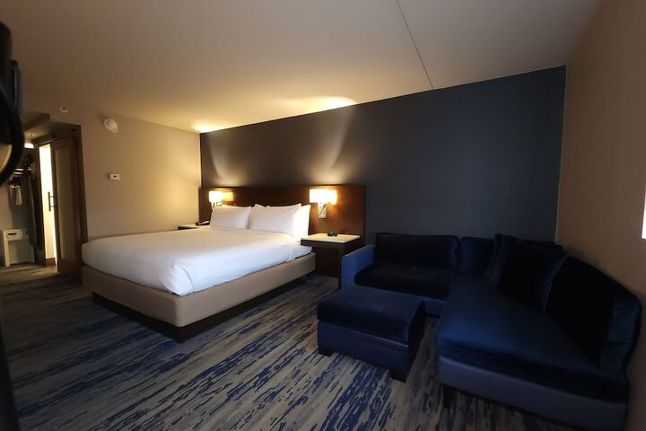 Skyline Hotel Detroit Airport SureStay Collection by BW