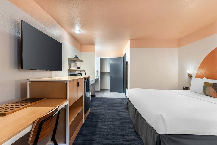 The Sandman Santa Rosa Sonoma an Ascend Collection Hotel