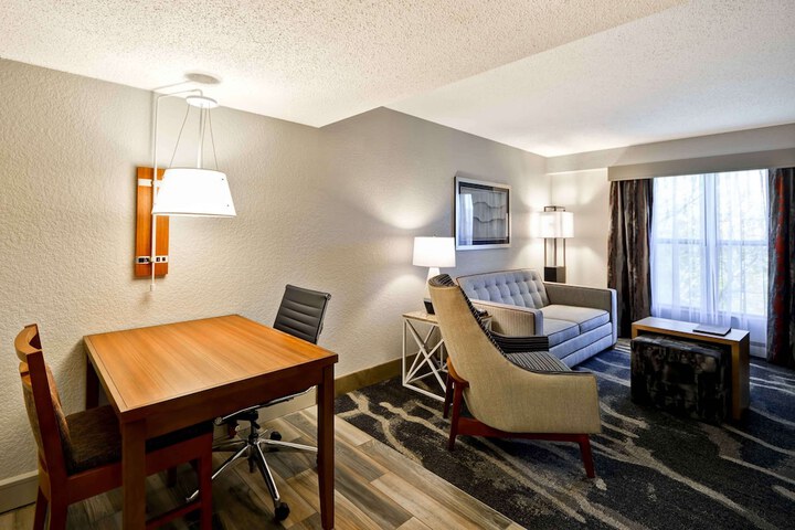 Room 21 of 39