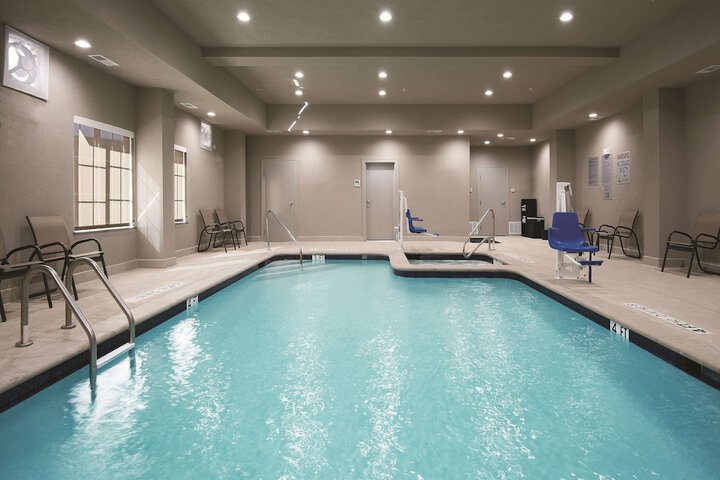 Pool 5 of 24