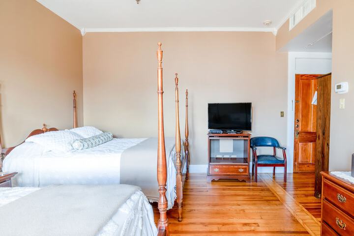 Room 20 of 48
