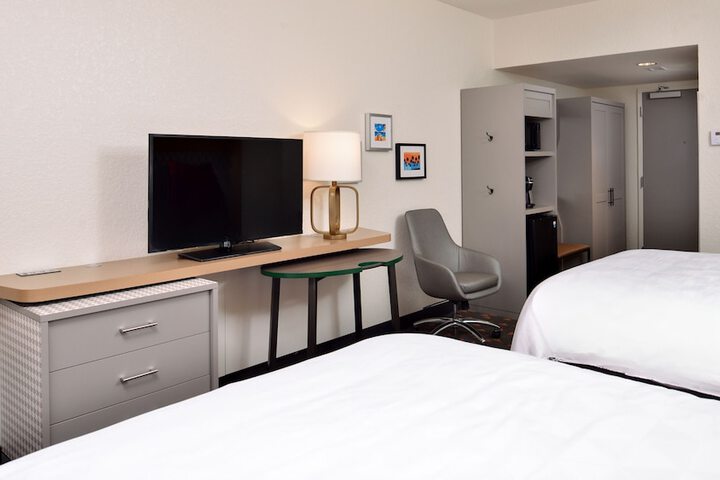 Room 45 of 92