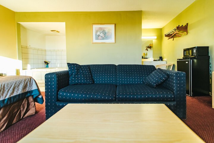Room 22 of 35
