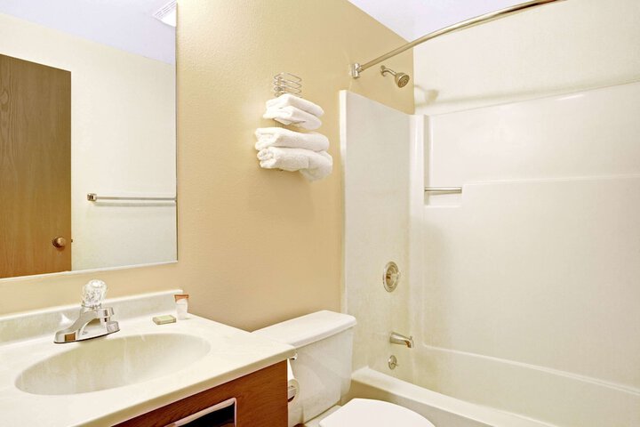 Super 8 by Wyndham Carson City / Lake Tahoe