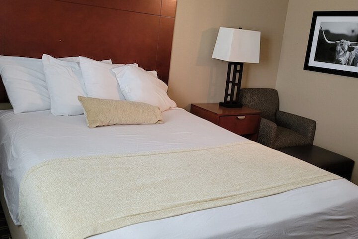 Room 25 of 54