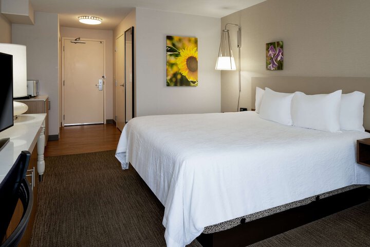 Room 13 of 50