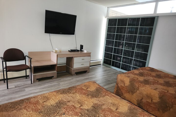 Room 51 of 65