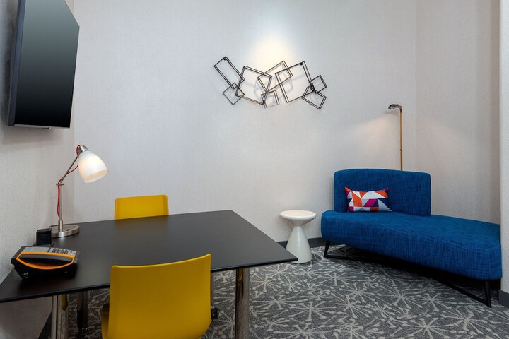 Room 18 of 72