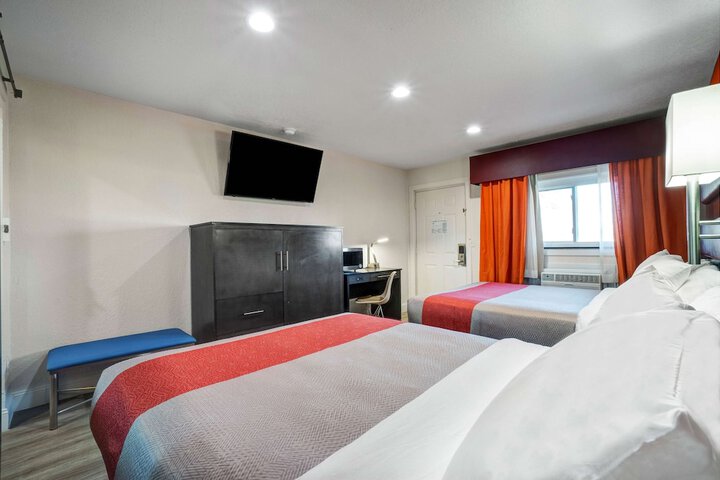 Motel 6 Bellville OH - Mid Ohio