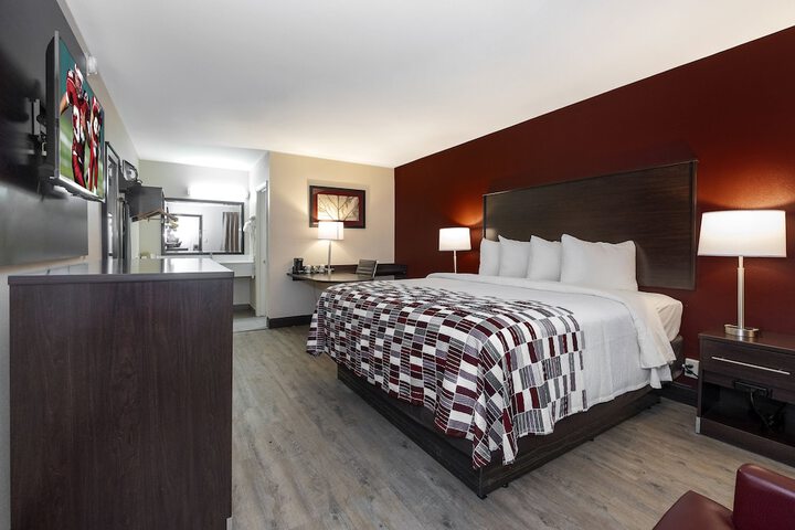 Room 18 of 25