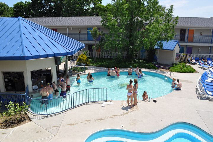 Pool 7 of 28
