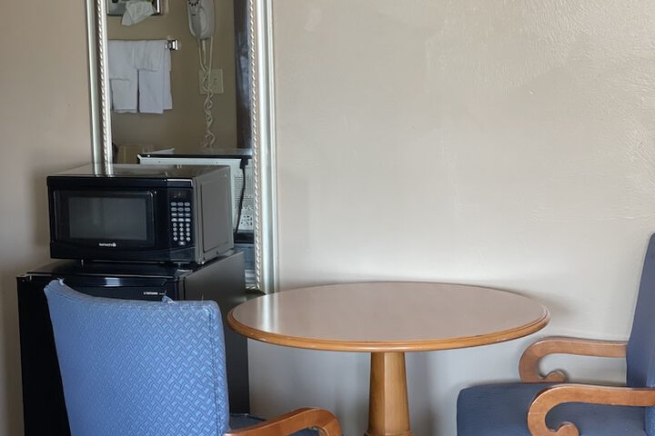Riverton Inn & Suites