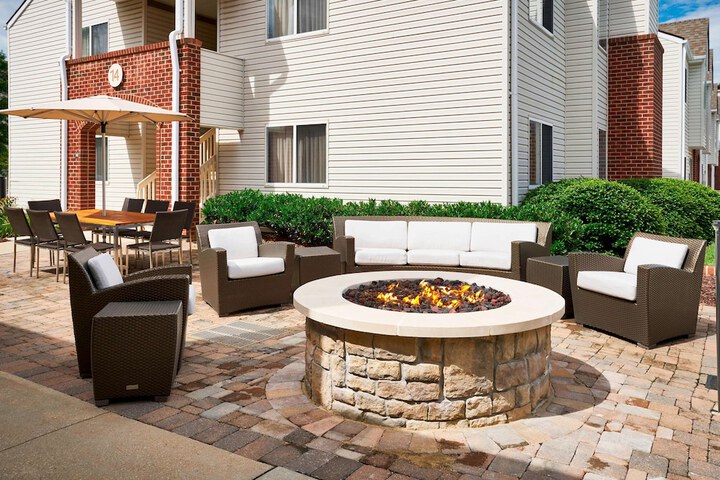 Terrace/Patio 29 of 32