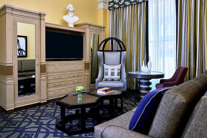 Room 36 of 61