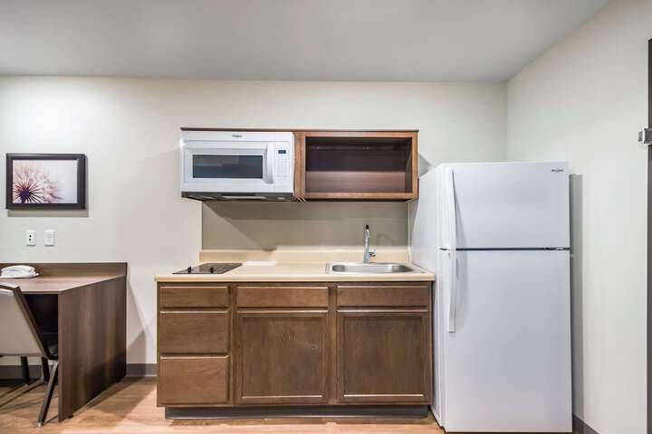 WoodSpring Suites Chicago Addison