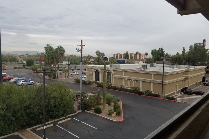Infinity Inn & Suites