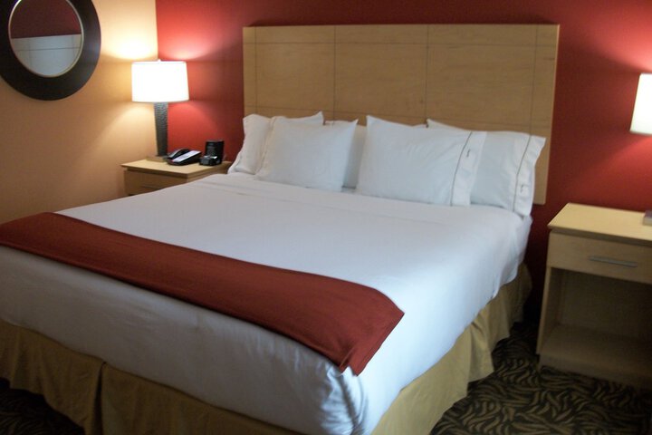 Room 14 of 21