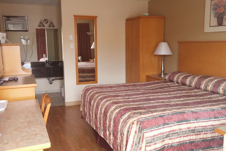 Room 34 of 52