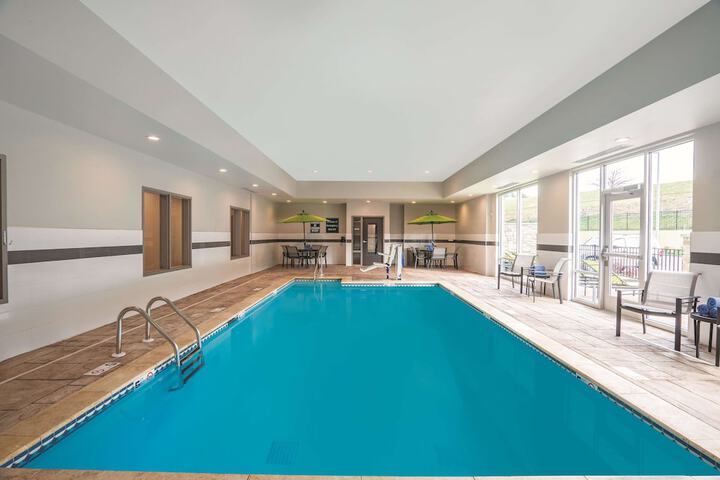 Pool 4 of 32