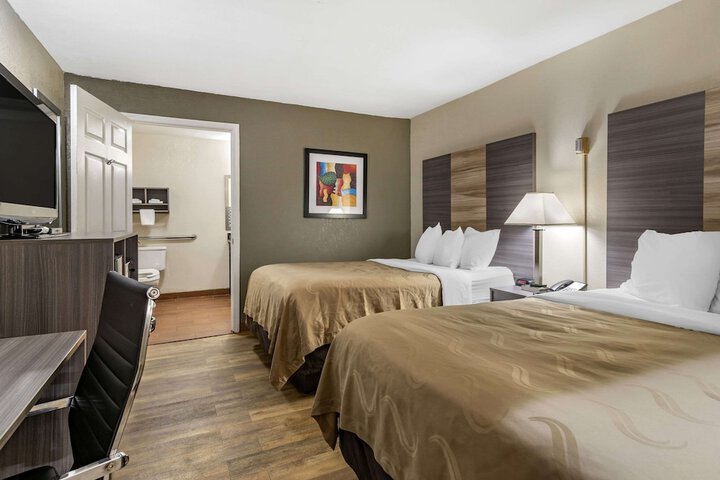 Room 21 of 31